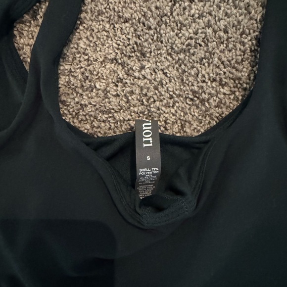 Vuori All the Form Support Tank - Picture 3 of 3